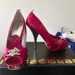 Rocawear Pink Peep Toe Heels